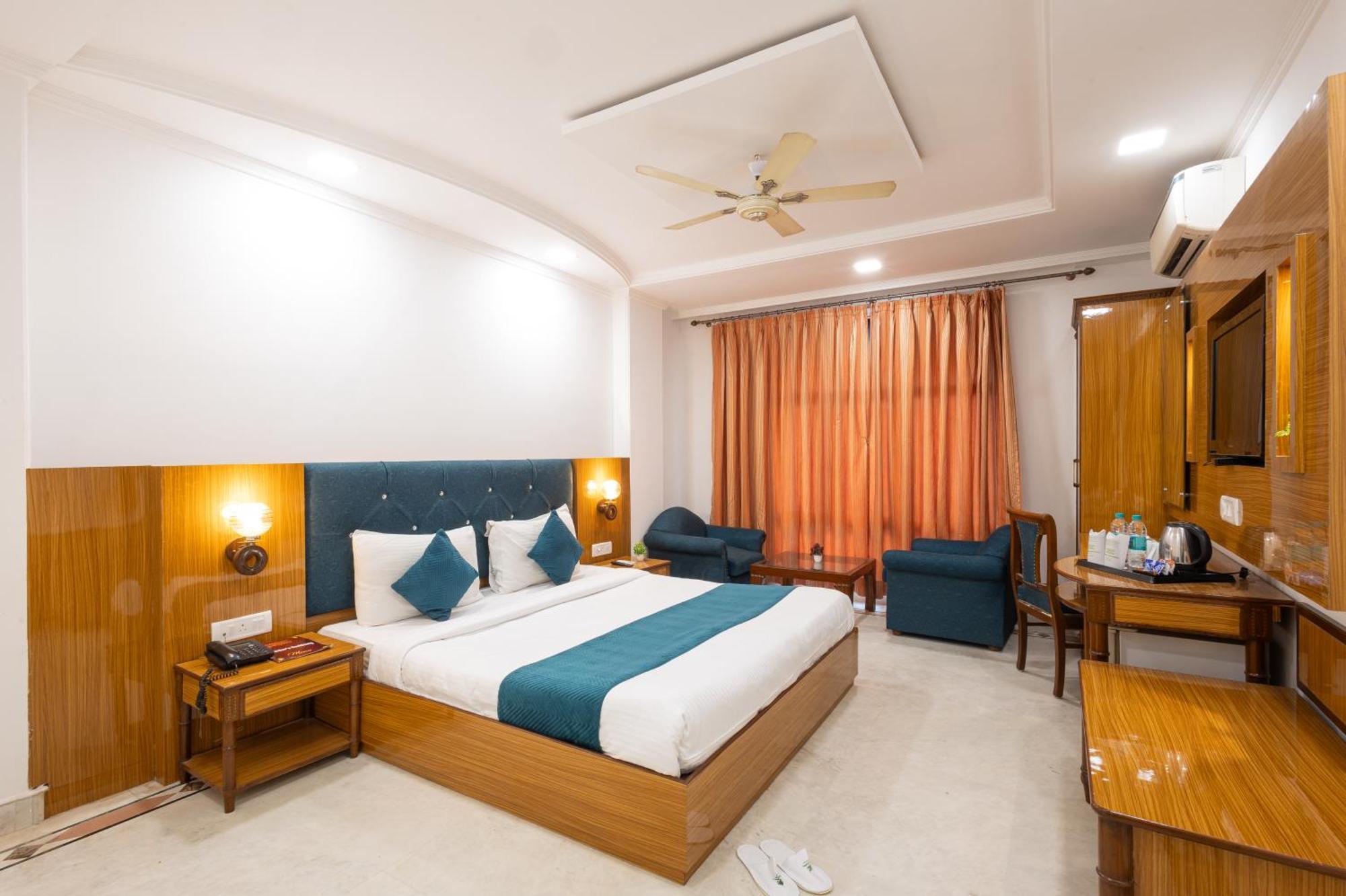 Hotel Panickers Residency - Ajmal Khan Market Near Karol Bagh Metro Delhi  Exterior foto