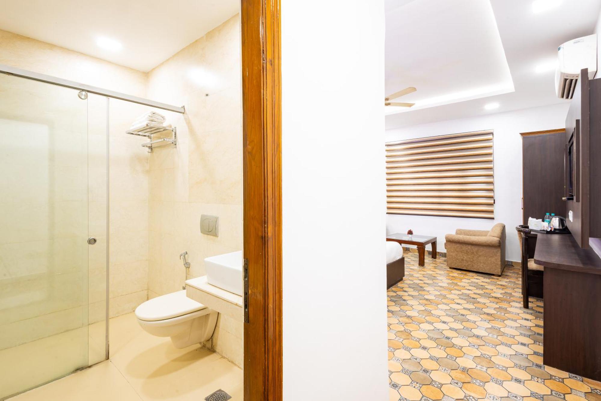Hotel Panickers Residency - Ajmal Khan Market Near Karol Bagh Metro Delhi  Exterior foto